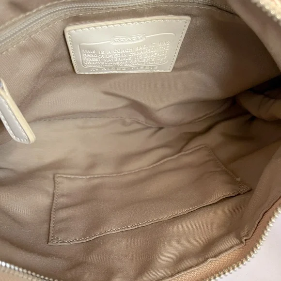 Coach Cream and Tan Shoulder Bag - Picture 7 of 11